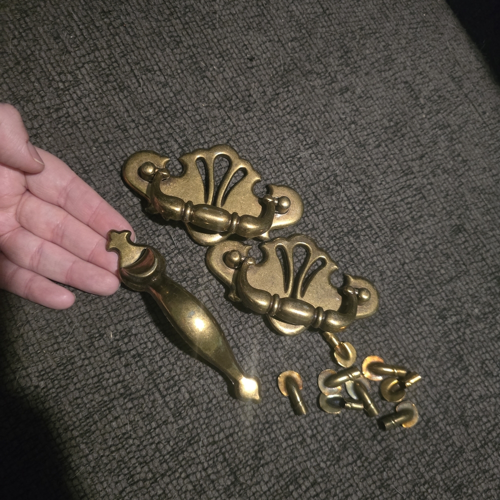Vintage Brass Drawer Cabinet Pulls and Handles